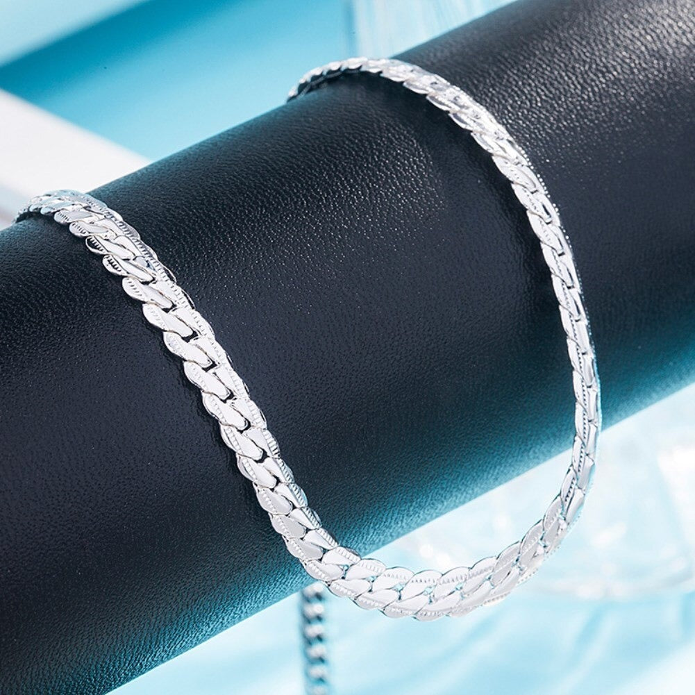 Mens and women cubic link