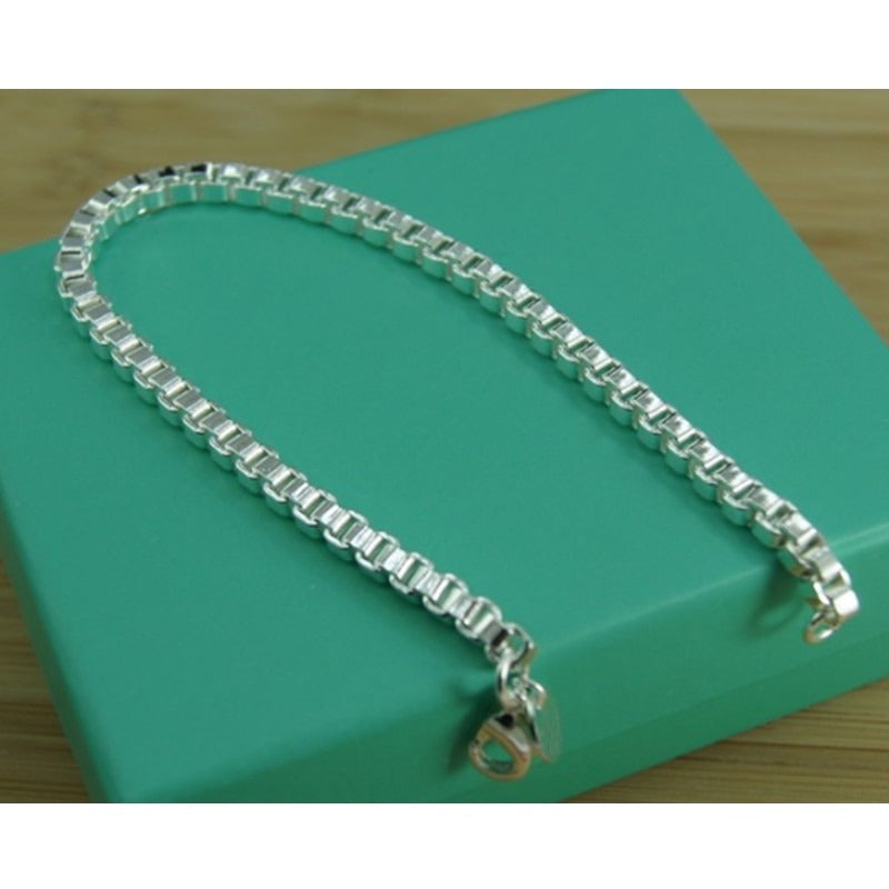 Women's thin bracelet