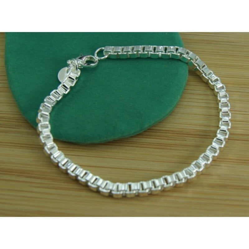 Women's thin bracelet