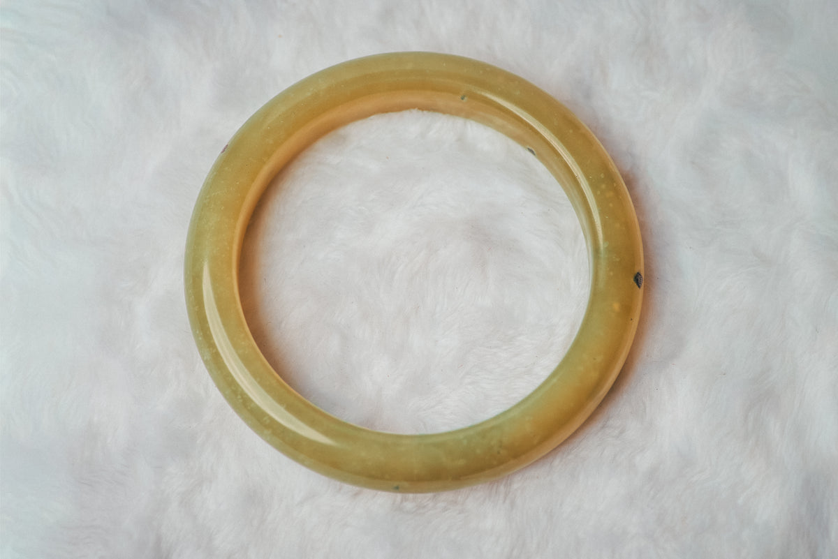 Golden Xiuyan Jade Bangle