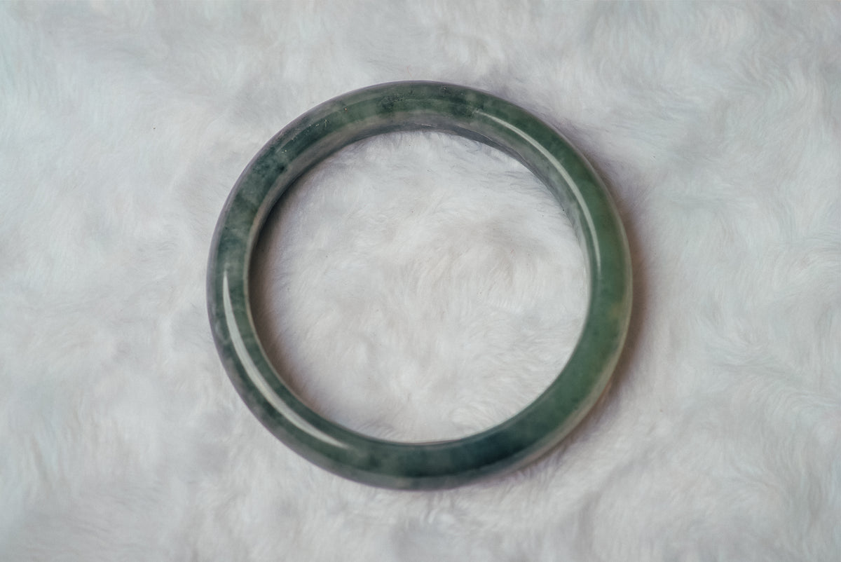 Two-Toned Green Xiuyan Jade Bangle
