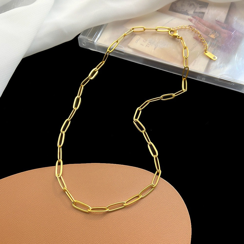 Paper clip Chain