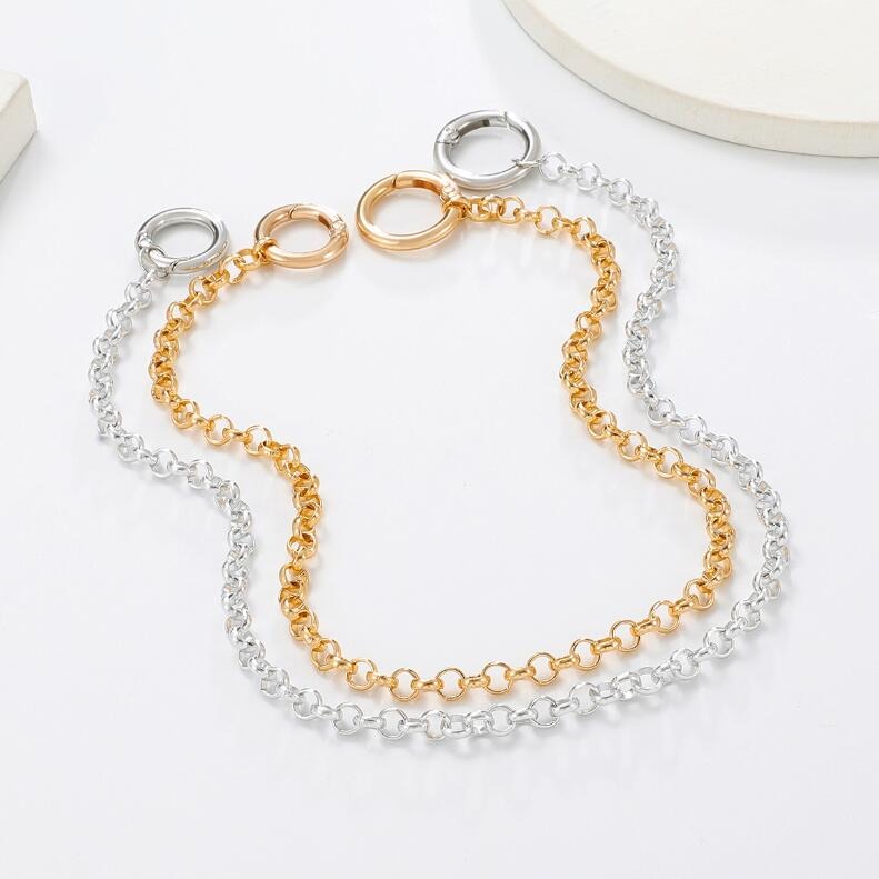 Circle choker in silver